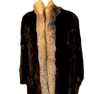 Beautiful vintage Maas brothers mink fur coat with fox fur trim
